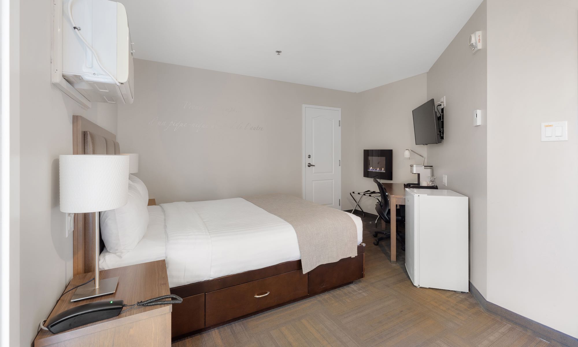 petit-manoir-casino-chambre-eco-1-lit-queen-3