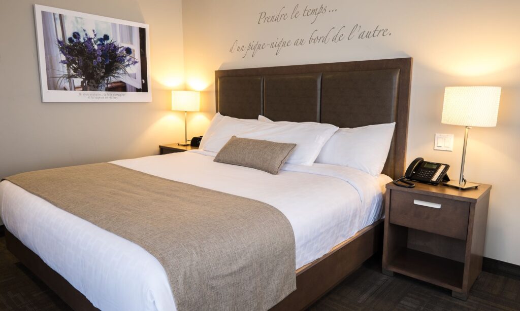 petit-manoir-casino-chambre-standard-1-lit-king